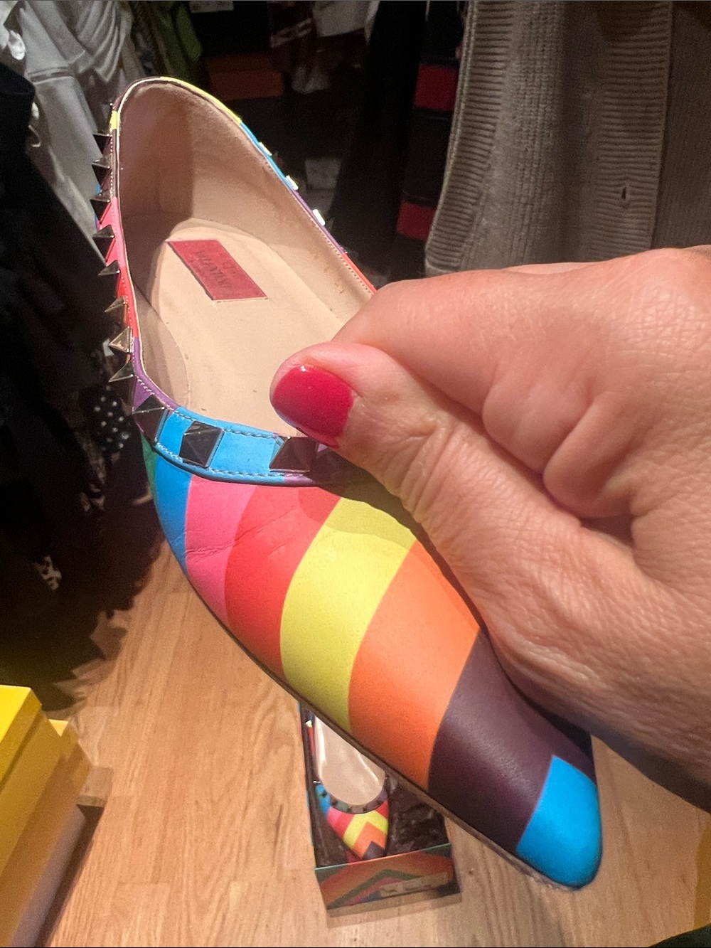Valentino Garavani Multicolor Chevron Pointed Studded Flats - Picture 3 of 8